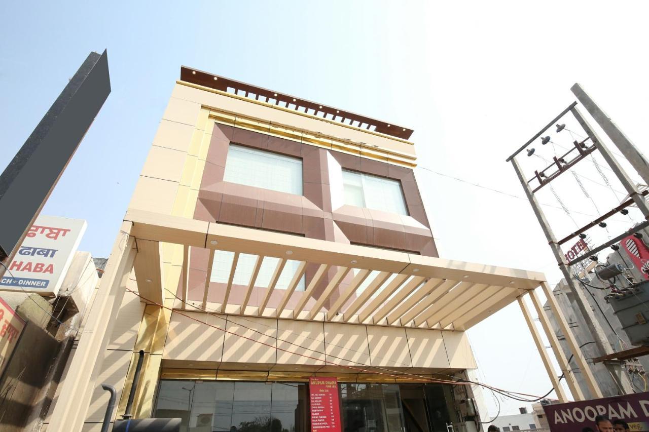 Oyo 14392 Hotel Pearl Wood Zirakpur Exterior photo